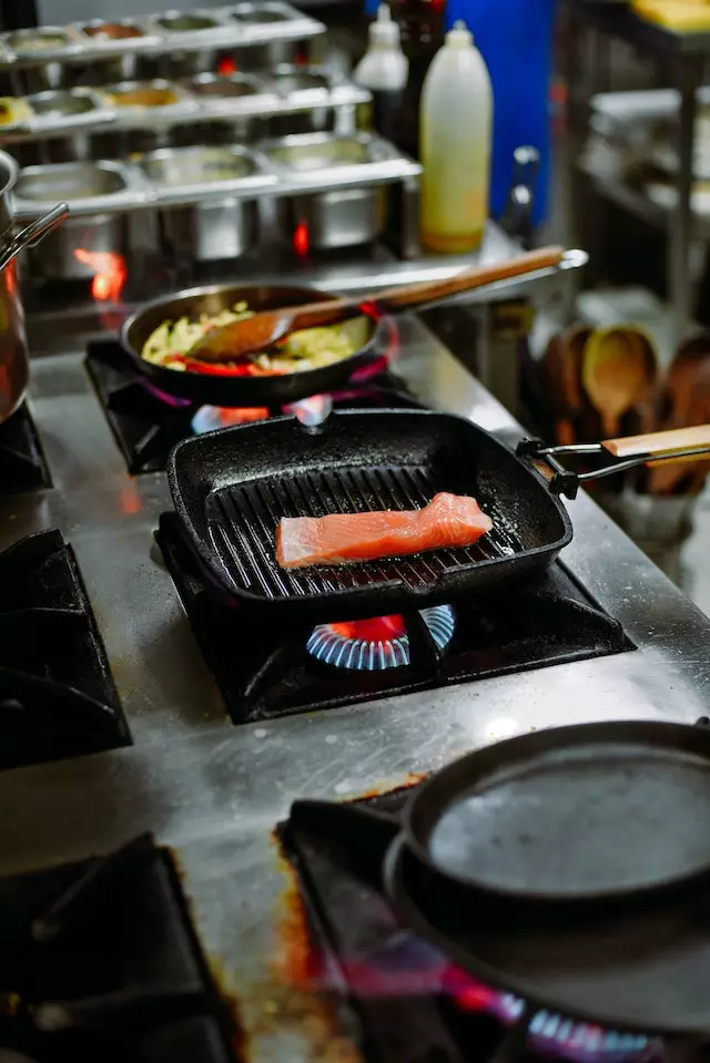 salmon in grill pan