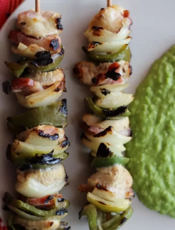 How to Make Marinated Chicken Skewers