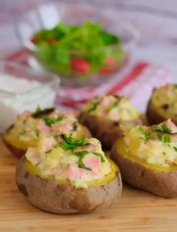 How to Make Baked Stuffed Potatoes