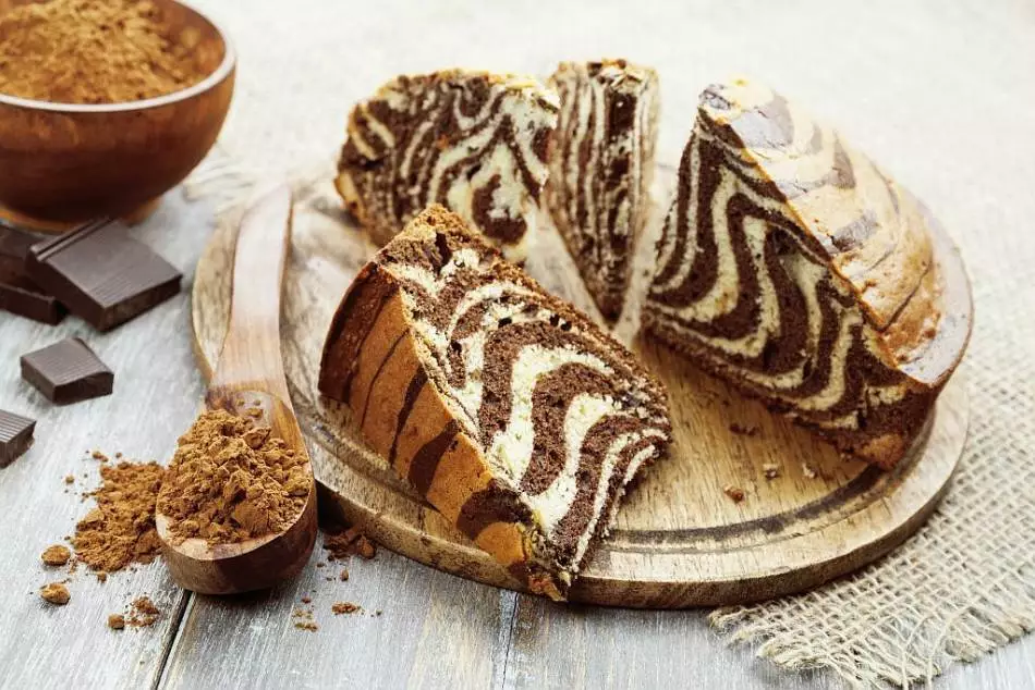 How to Make Sweet Zebra Cake