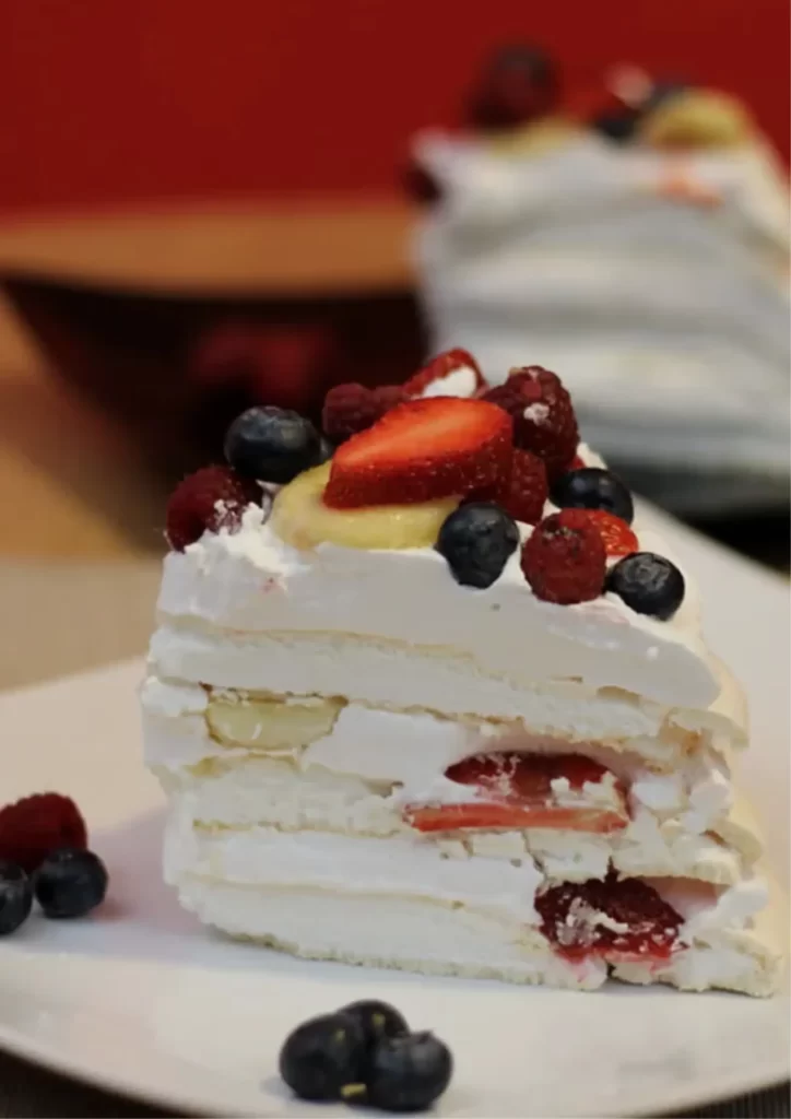 How to Make Pavlova Cake