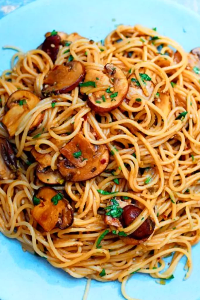 Pasta in Minced Meat and Mushrooms plated