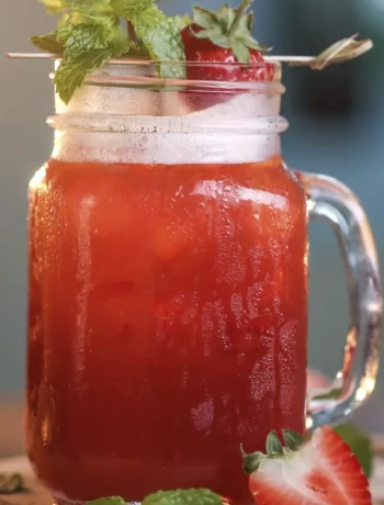 How to Make Strawberry Juice